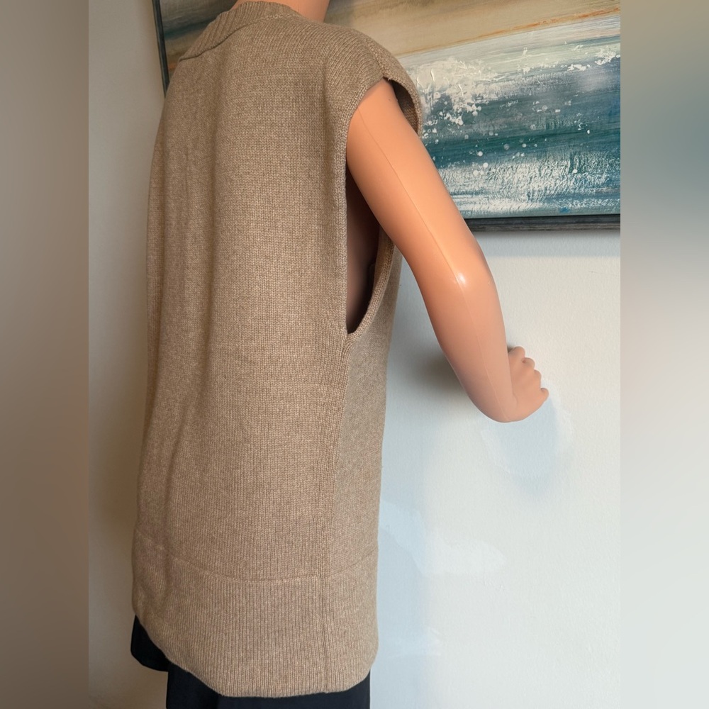 Loft Wool Vest - Picture 5 of 6